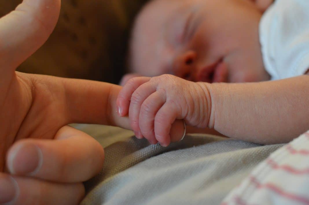 La colique chez le bébé : quels traitements ?