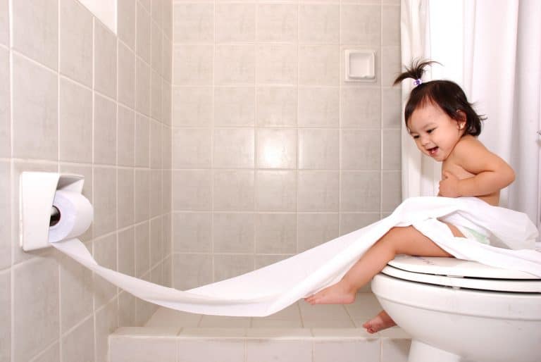 Comment aider son enfant à devenir propre ?