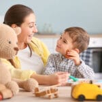La garde d’enfant bilingue : comment trouver la bonne nounou ?