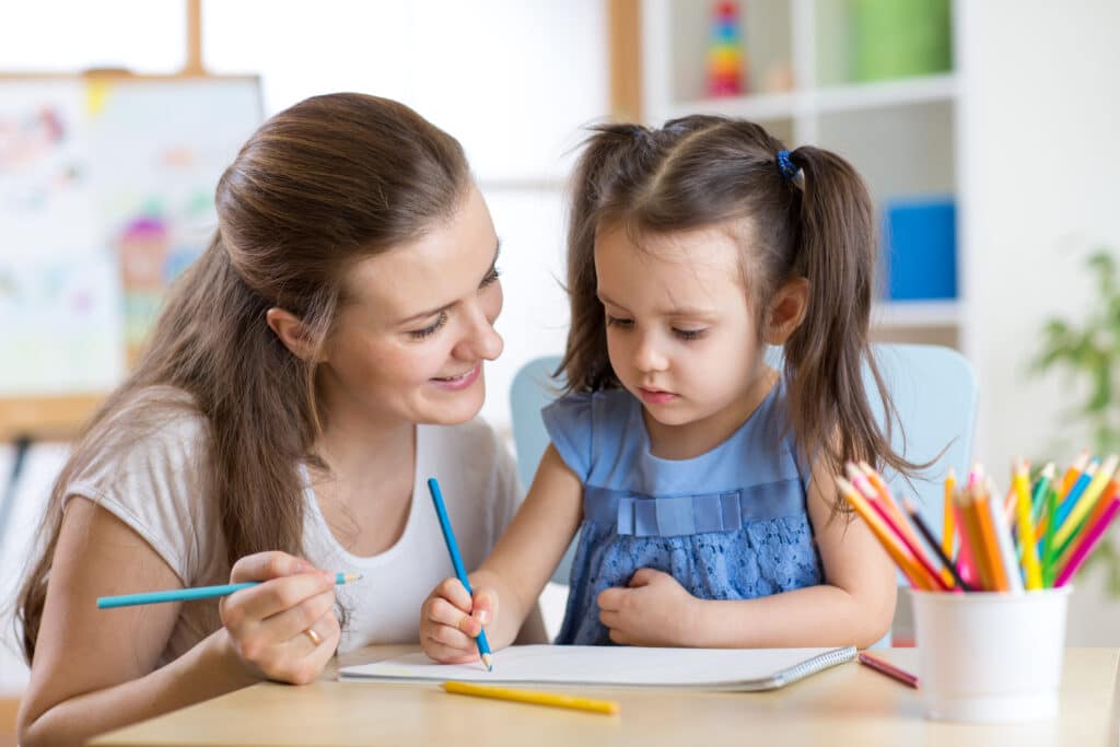 Qu’est-ce que la garde d’enfant à domicile ?