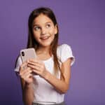 Offrir un téléphone à votre enfant : bonne ou mauvaise idée ?