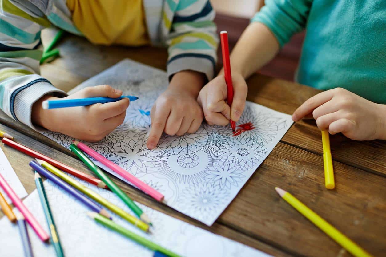 activité coloriage mandalas