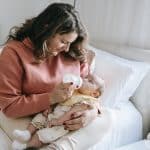 Comment bien choisir son coussin de maternité et d’allaitement ?